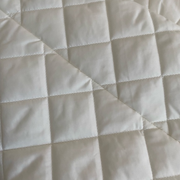 LANDS’ END winter white ivory creme Puffer vest Size M NWT - Picture 5 of 10